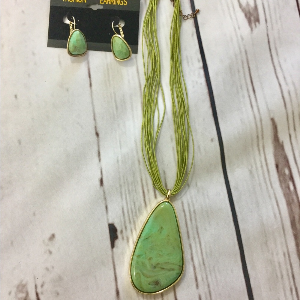 Gold Tone Statement Necklace Matching Earrings
